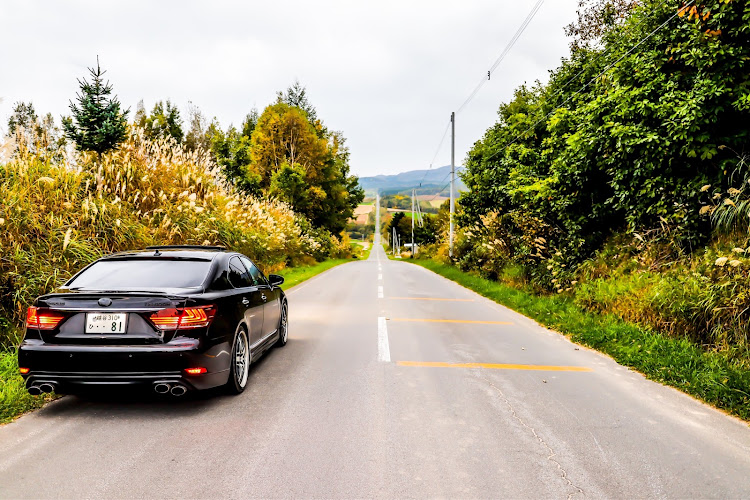 LSの北海道・ジェットコースターの路・RCF・RC F・V8に関するカスタム事例の投稿画像2枚目