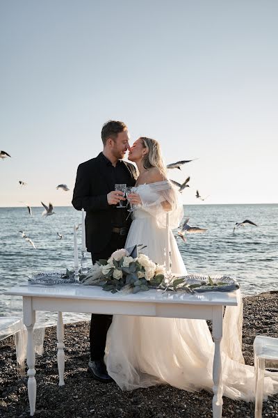 Wedding photographer Elena Gezhina (gezhins). Photo of 3 December 2022