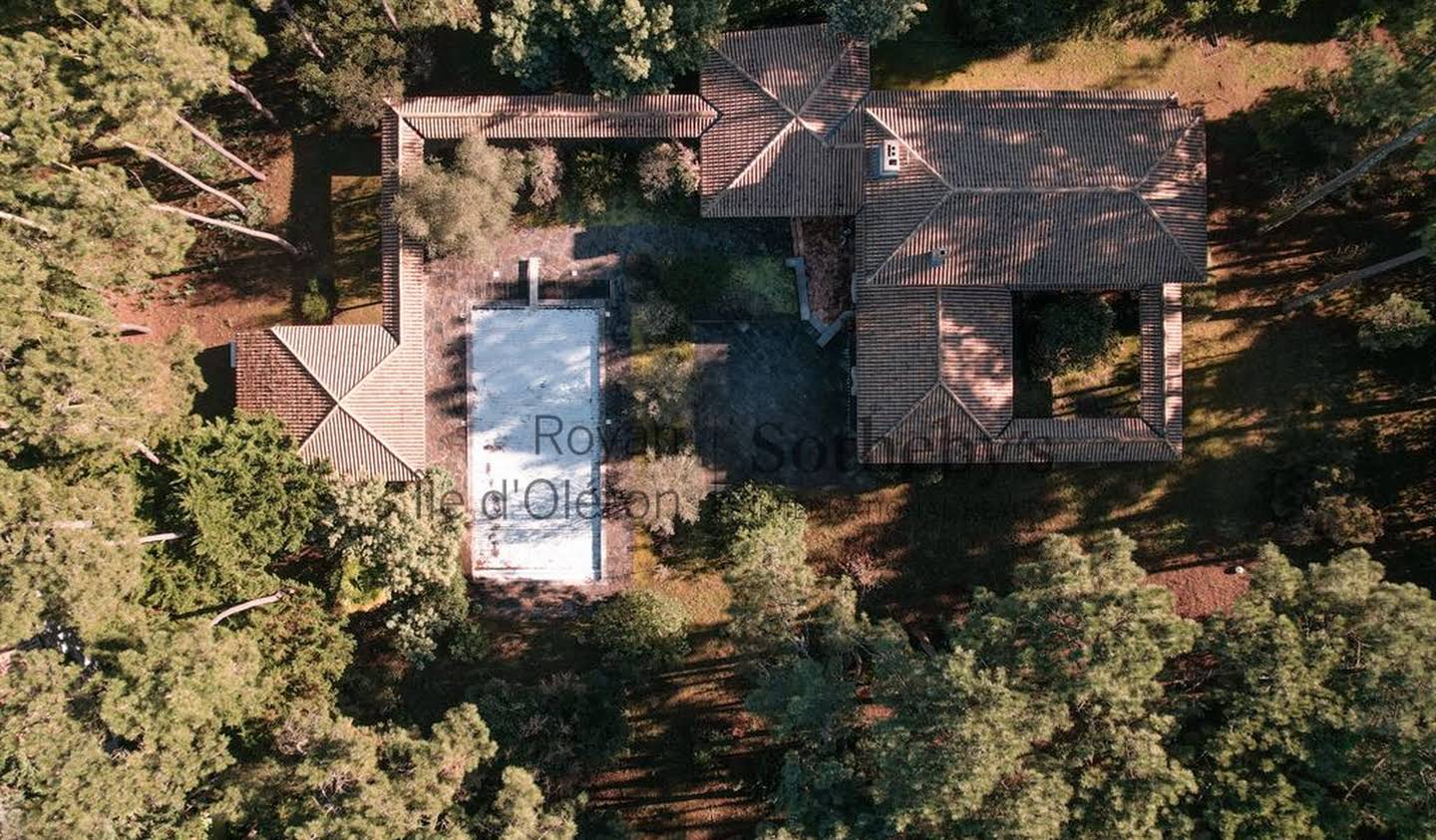 Maison avec piscine en bord de mer Les Mathes