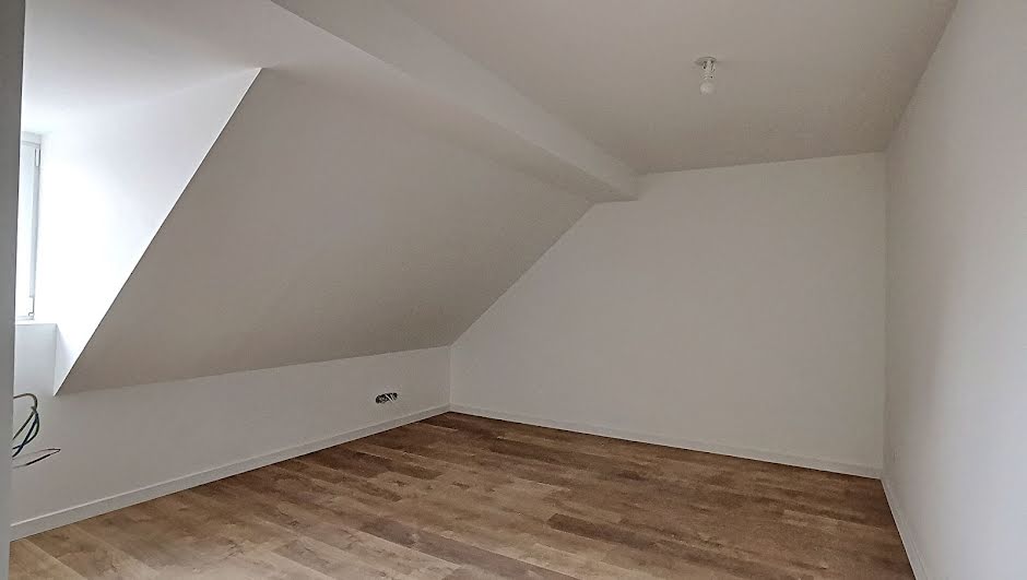 Location  appartement 2 pièces 39 m² à La Fère (02800), 590 €