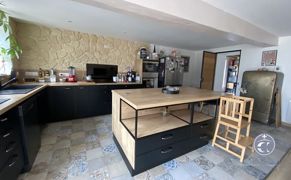 Vente maison 5 pièces 160 m² à Monthou-sur-Bièvre (41120), 288 000 €