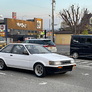 カローラレビン AE86