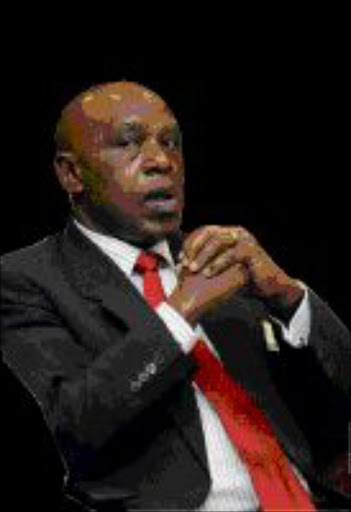 NAMED: Tokyo Sexwale. Pic. Russell Roberts. 25/05/2009. © Financial Mail.Tokyo Sexwale .. Plan to "depoliticise " allocations. Financial Mail 28 August 2009, page 44 [FEATURES - HOUSING].