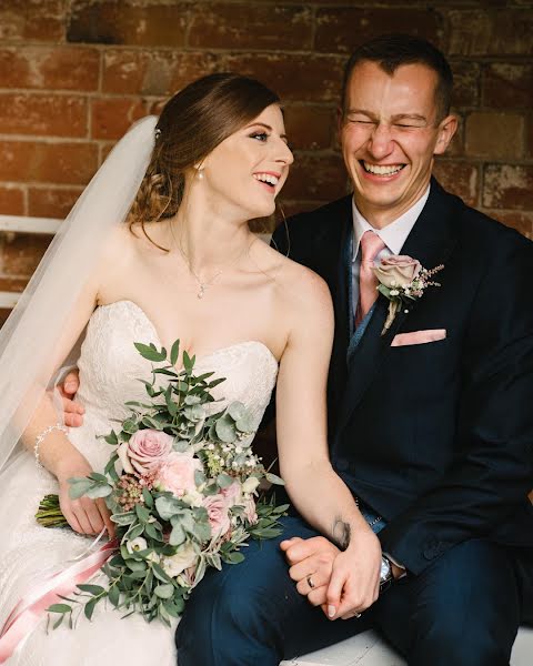 Fotógrafo de bodas Kate Lowe (katelowephoto). Foto del 2 de julio 2019