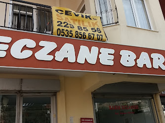 Barış Eczanesi