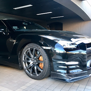 NISSAN GT-R R35