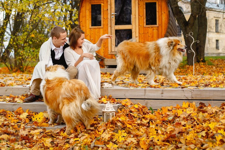 Fotógrafo de casamento Roman Bakhitov (bahhitov). Foto de 26 de março 2016