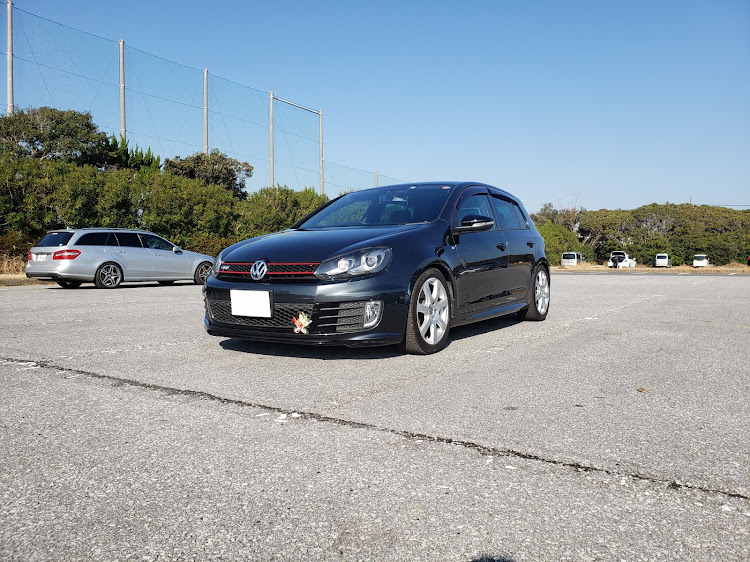 ゴルフ6 GTI エディション35のお正月飾り・車通勤・仕事納め・今日は海に関するカスタム事例の投稿画像3枚目