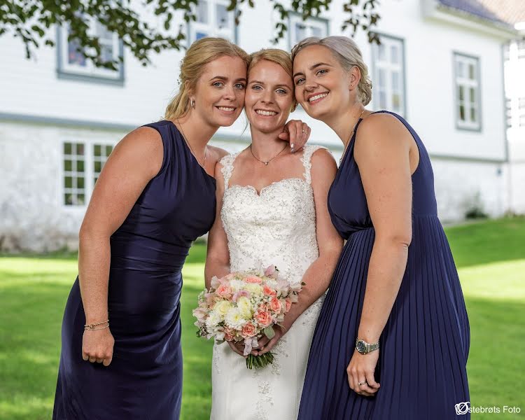 Fotógrafo de casamento Arne Ove Østebrøt (ostebrotarneove). Foto de 14 de maio 2019