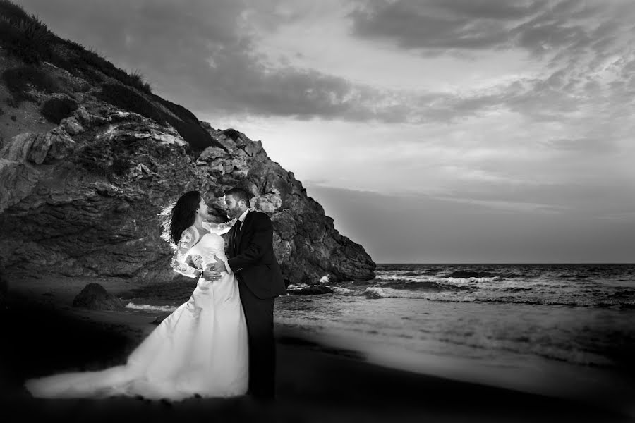 Fotografo di matrimoni Marco Helga (marcohelga). Foto del 28 maggio 2015