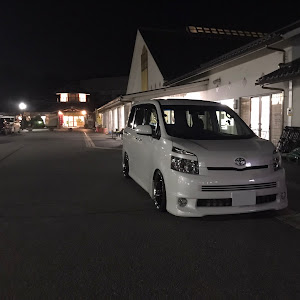 ヴォクシー