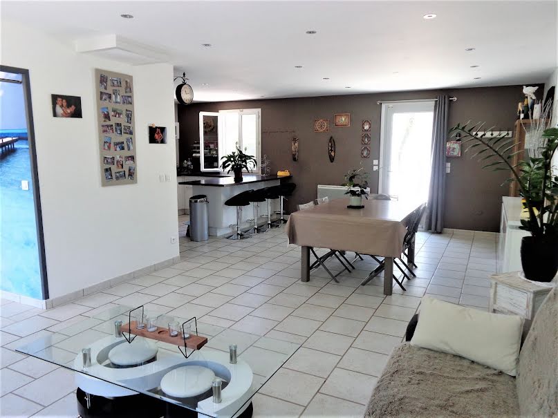 Vente villa 5 pièces 110 m² à Vidauban (83550), 439 000 €