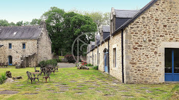 manoir à Ergué-Gabéric (29)