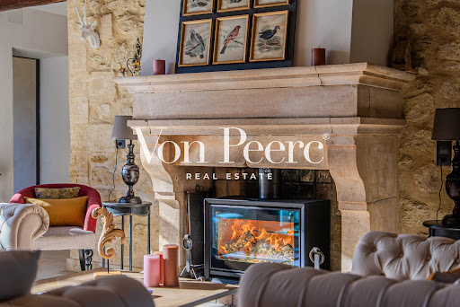 Maison avec piscine et jardin 4