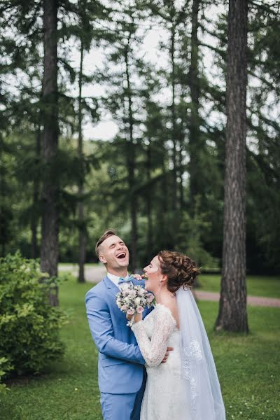 Fotógrafo de casamento Alya Malinovarenevaya (alyaalloha). Foto de 4 de junho 2018