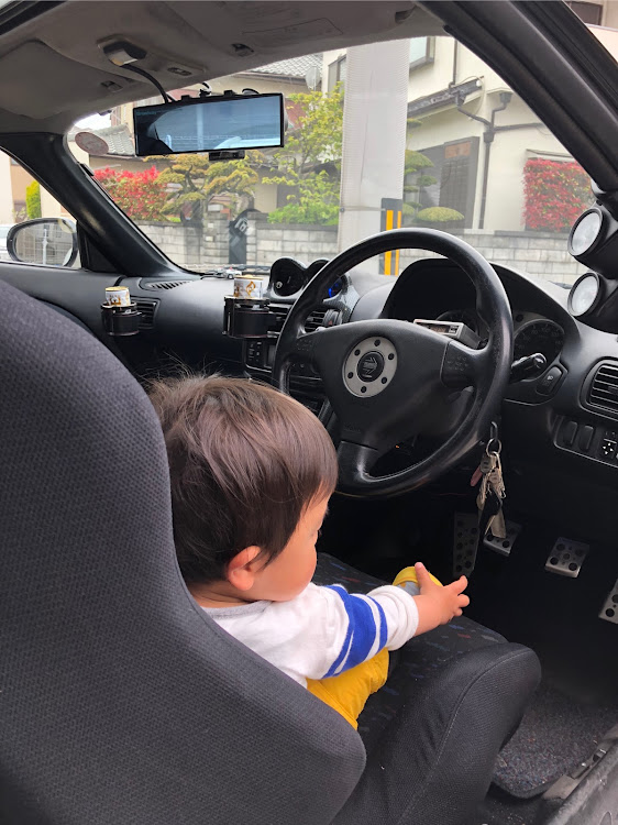 FTOのHIDフォグ・子供と一緒に・黄色フォグ・車が好きな人と繋がりたいに関するカスタム事例の投稿画像3枚目
