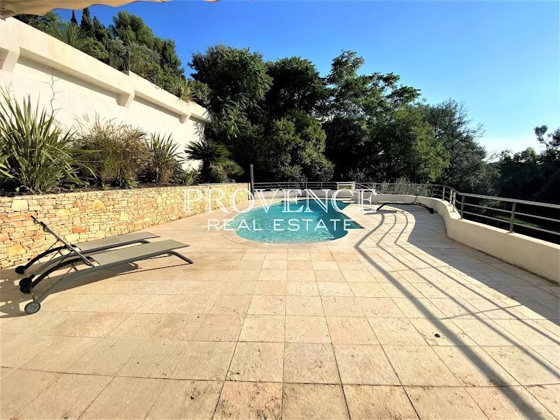 Location  villa 7 pièces 320 m² à Marseille 7ème (13007), 10 500 €