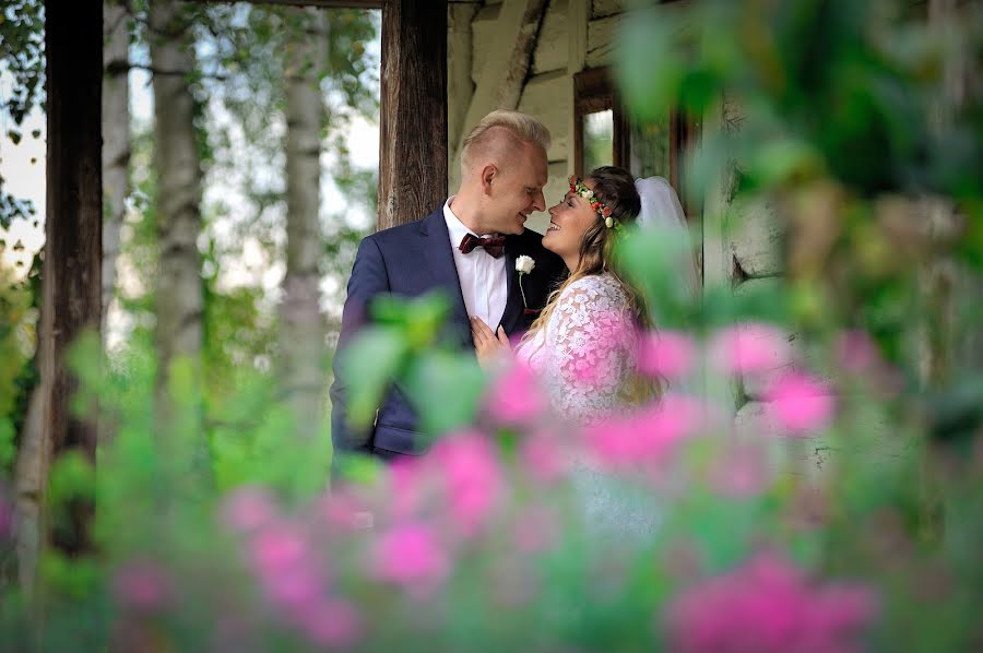 Fotografo di matrimoni Rafał Niebieszczański (rafalniebieszc). Foto del 26 settembre 2016