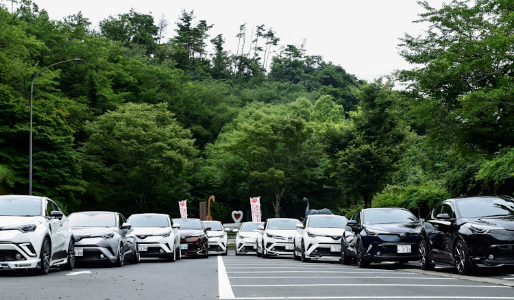 C-HRの湖北オフ・集合写真に関するカスタム事例の投稿画像1枚目