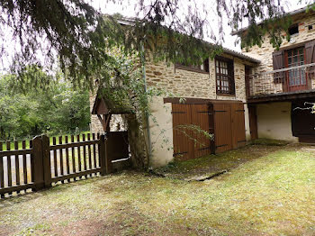 maison à Saint-Jory-de-Chalais (24)