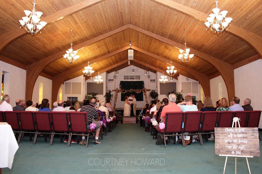 Wedding photographer Courtney Howard (courtneyhoward). Photo of 3 October 2020