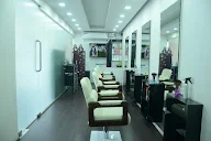 F5 Unisex Salon & Spa photo 4