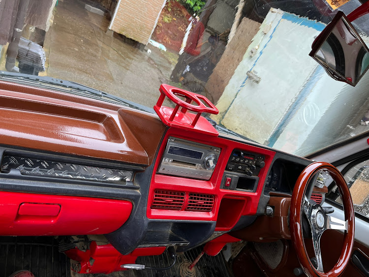 300C ツーリングの洗車した！・日曜日に向けて…・内装カスタム・軽トラ好きと繋がりたい・サンバートラックに関するカスタム事例の投稿画像4枚目