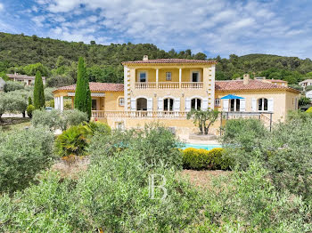 villa à Oraison (04)