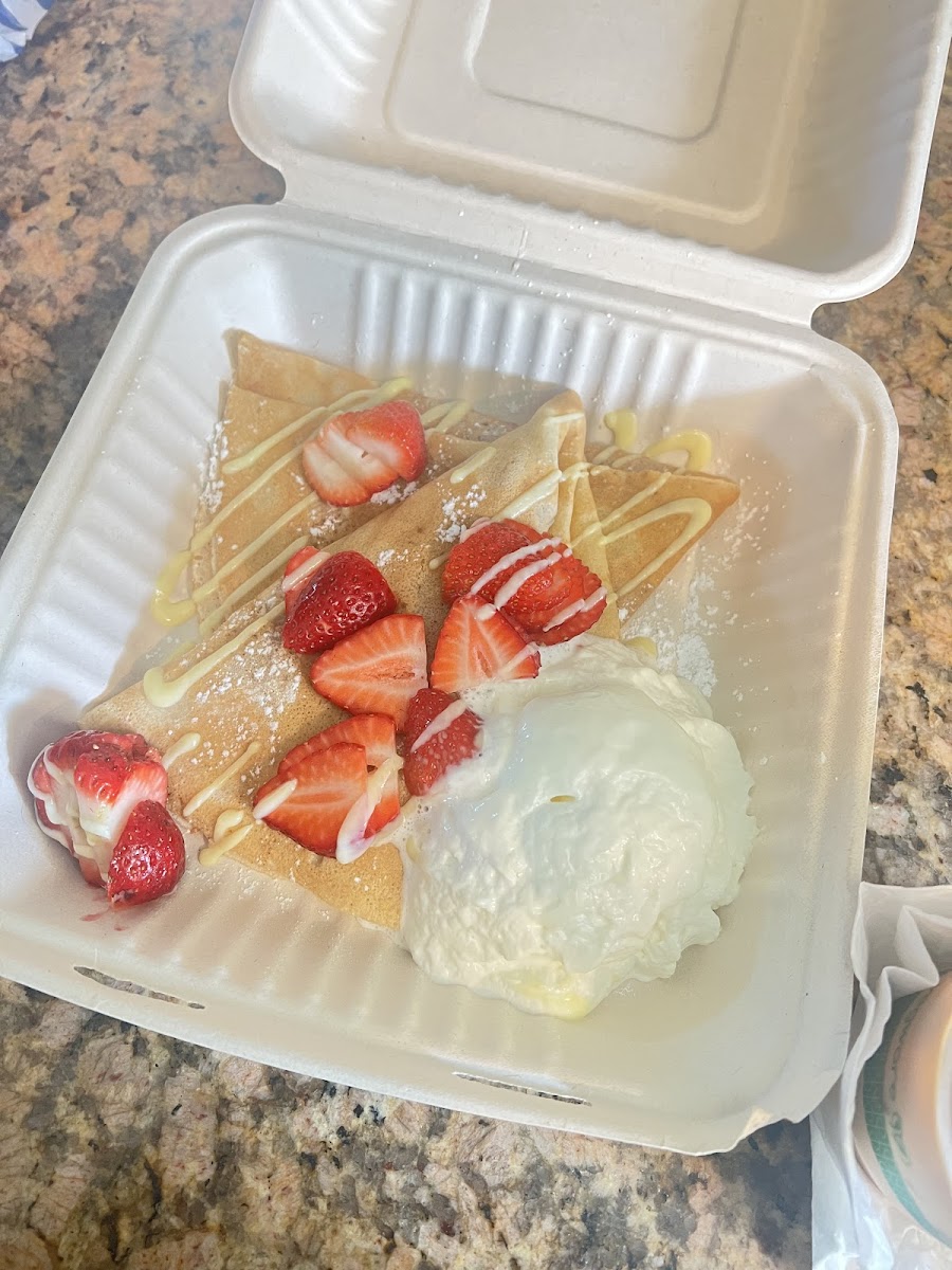 Strawberry & Custard Crepes - GF