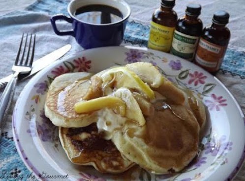 Vanilla Pancakes with Lemon-Vanilla Apples