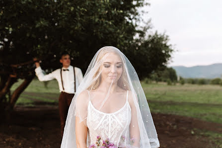 Fotografo di matrimoni Tatyana Berezhnova (berezhnova). Foto del 2 ottobre 2018