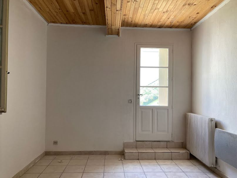 Location  appartement 4 pièces 136 m² à Amou (40330), 550 €