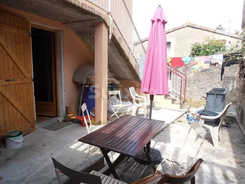 Vente propriété 6 pièces 106 m² à Dieulefit (26220), 209 000 €