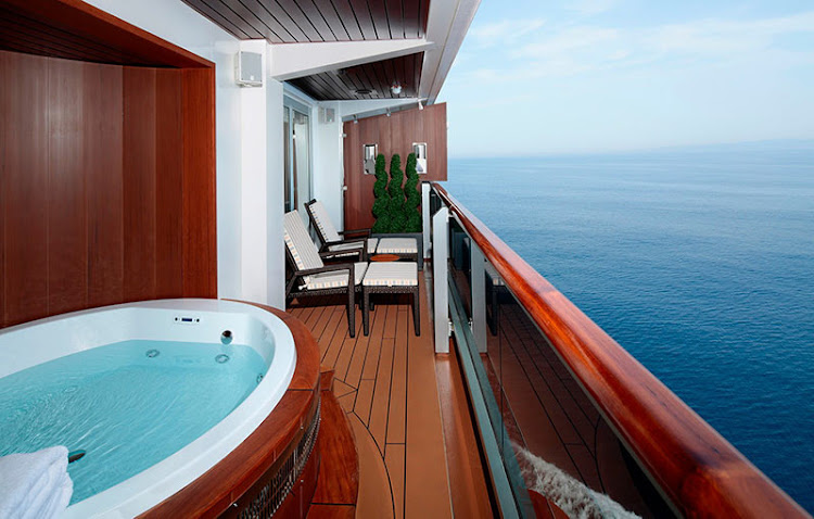 A Pinnacle Suite stateroom on Nieuw Statendam that comes with a veranda and private whirlpool.