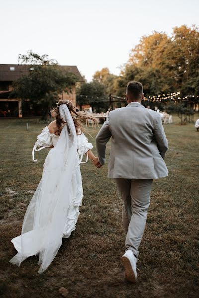 Photographe de mariage Olya Klimuk (olgaklimuk). Photo du 4 décembre 2023