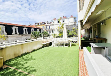 Apartment with terrace 9