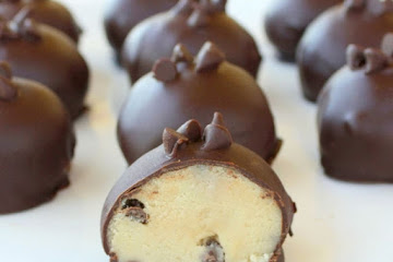 Chocolate Chip Cookie Dough Truffles