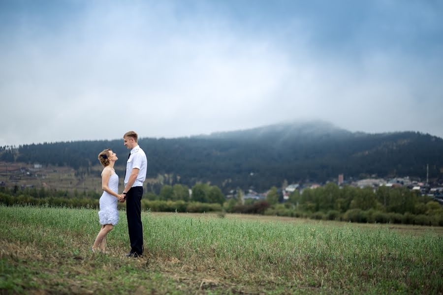 Svadobný fotograf Yuliya Belousova (yuliaphoto). Fotografia publikovaná 27. septembra 2016