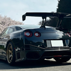 NISSAN GT-R R35