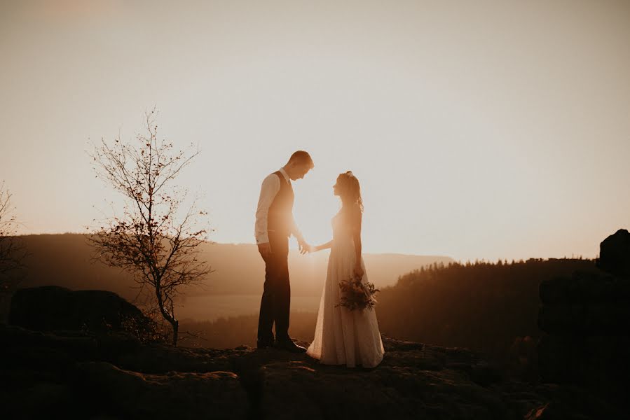 Wedding photographer Kamil Nadybał (maleszarestudio). Photo of 14 October 2019