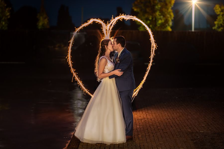 Fotógrafo de casamento Stanislav Judas (stanislavjudas). Foto de 9 de novembro 2022