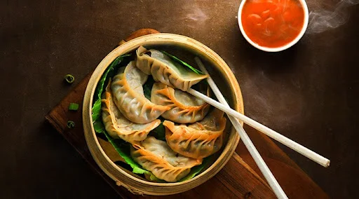 Pan Fried Chicken Momos (5 pcs)