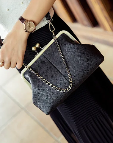 Shoulder messenger bag with chain, - 0