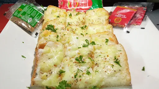 Garlic Bread With Cheese