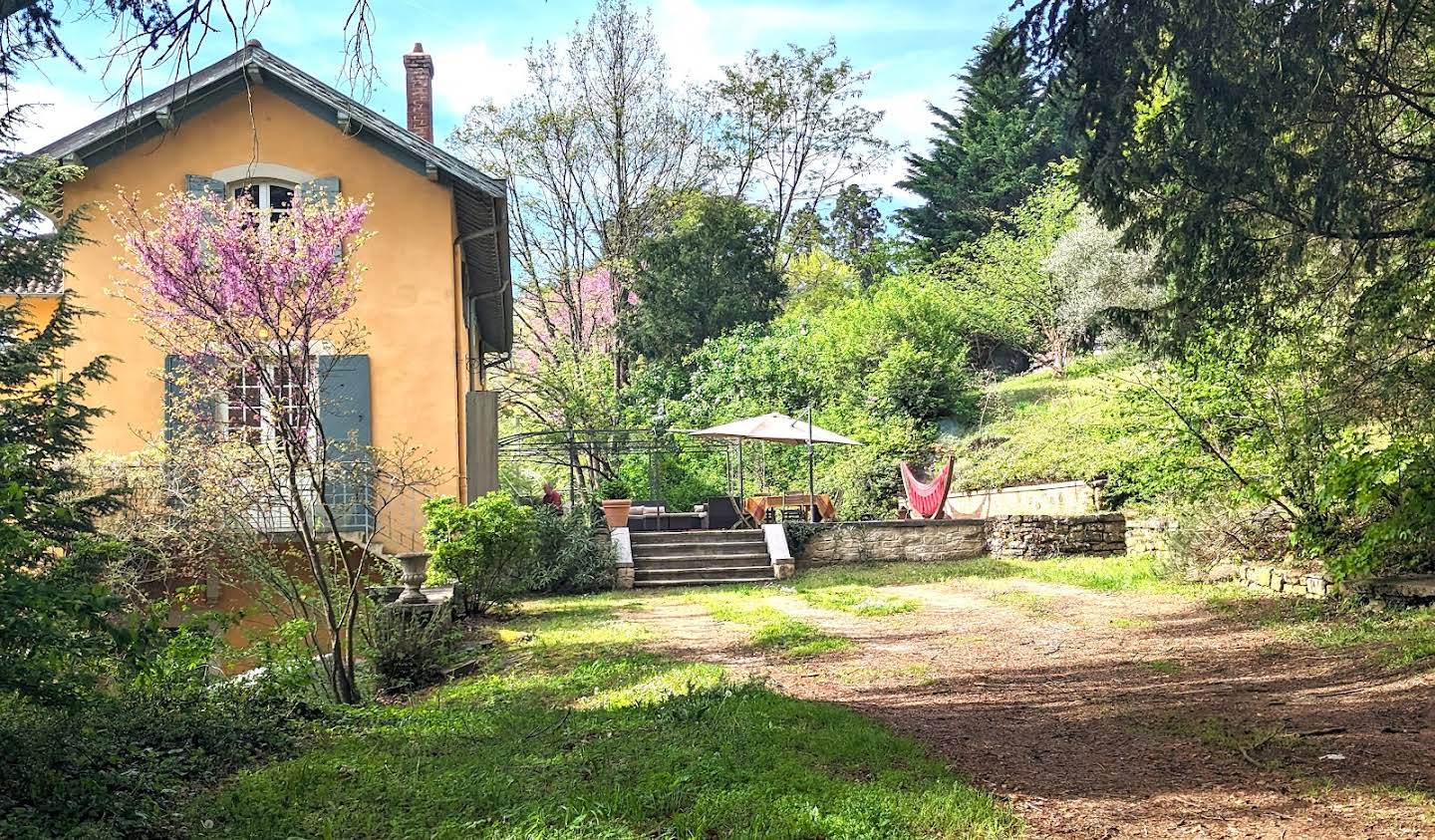 House with garden and terrace Saint-Cyr-au-Mont-d'Or