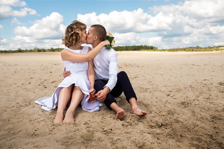 Fotógrafo de casamento Elena Demochkina (elenademochkina). Foto de 12 de março 2019