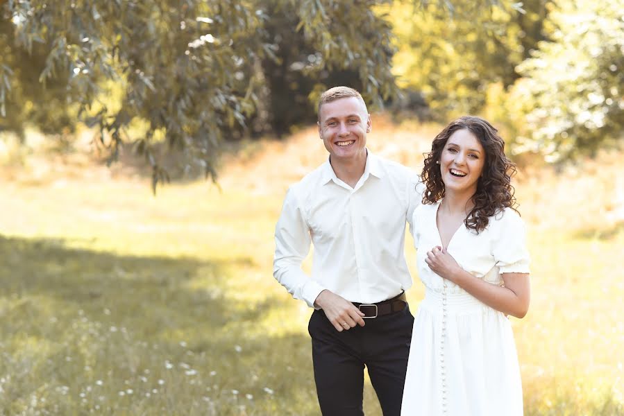 Fotógrafo de casamento Anna Kudelina (kudelina). Foto de 11 de janeiro 2020