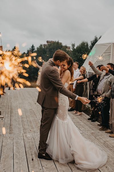 Fotógrafo de casamento Marina Leta (idmarinaleta). Foto de 5 de julho 2020