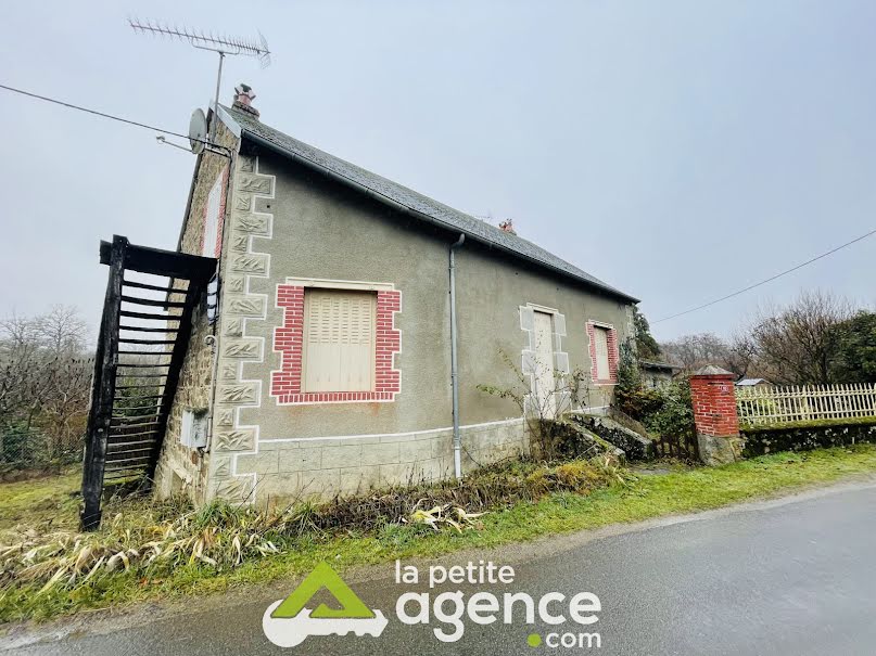 Vente maison 4 pièces 85 m² à Magnat-l'Etrange (23260), 45 000 €