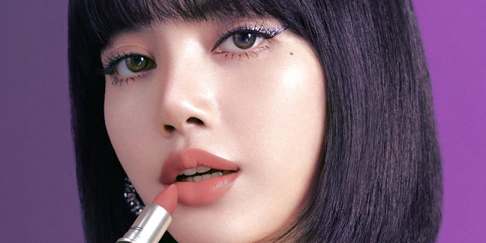 10+ Times BLACKPINK’s Lisa Stunned Us With The Coolest Eye Makeup